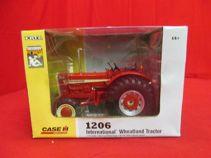 lot 22 image: collectable Case IH