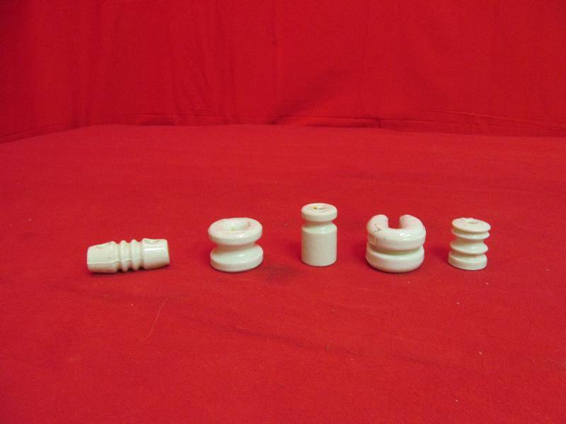 lot 101 image: vintage ceramic insulators