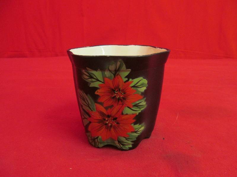 lot 107 image: vase