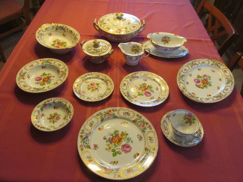 lot 108 image: Vintage Noratake ChinaDresaida pattern ,occupied Japan 1923