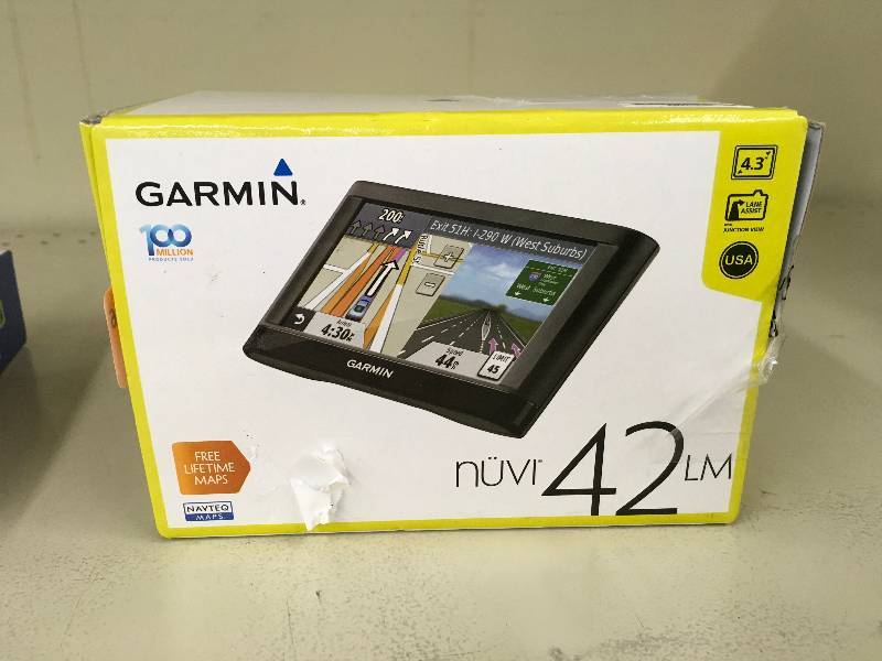 lot 556 image: Garmin Nuvi 42LM, Retail $99.99
