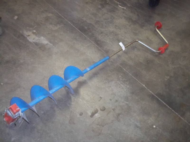 lot 34 image: Ice Auger 7 inch