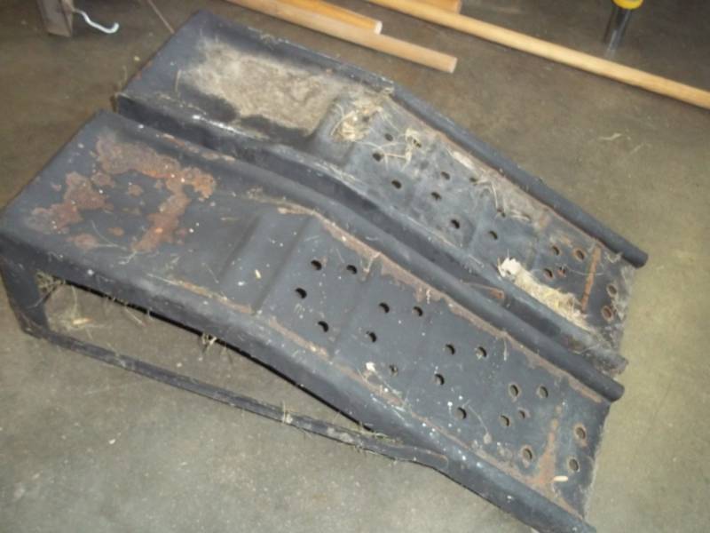 lot 45 image: Car Ramps
