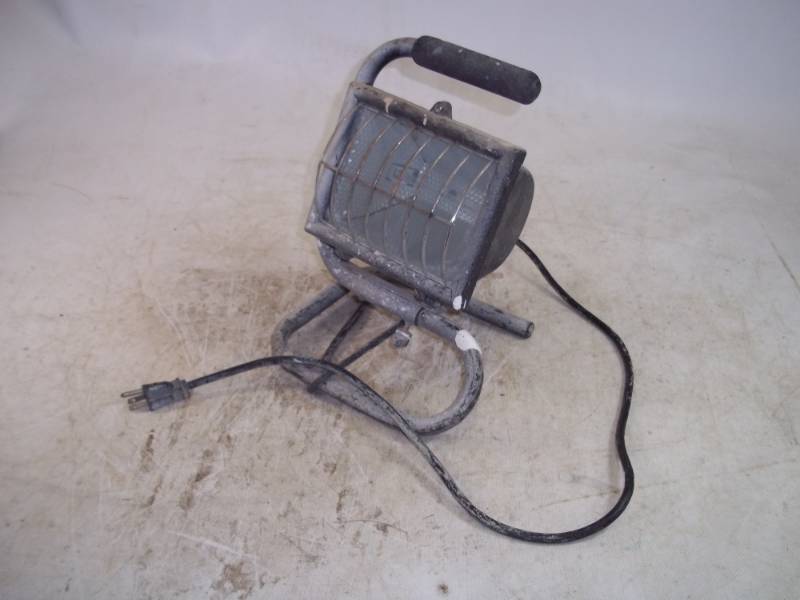 lot 48 image: Work Light