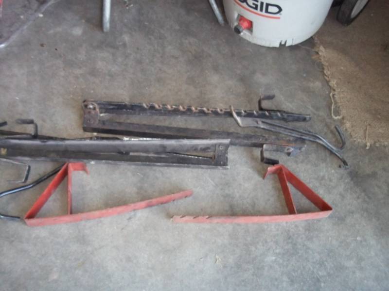 lot 68 image: 4 Roof Jacks