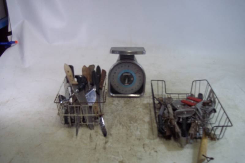 lot 80 image: Lot of Kitchen Utensils and Scale
