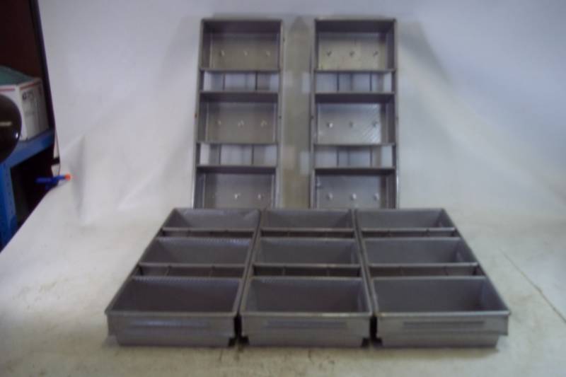 lot 83 image: Lot of 5 Commercial Loaf Pans
