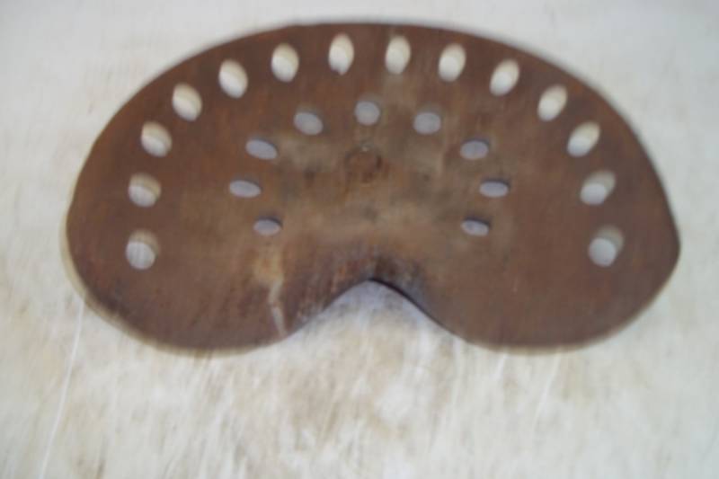 lot 93 image: Vintage Tractor Seat