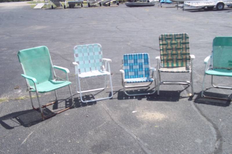 lot 96 image: Lot of 5 Lawn Chairs