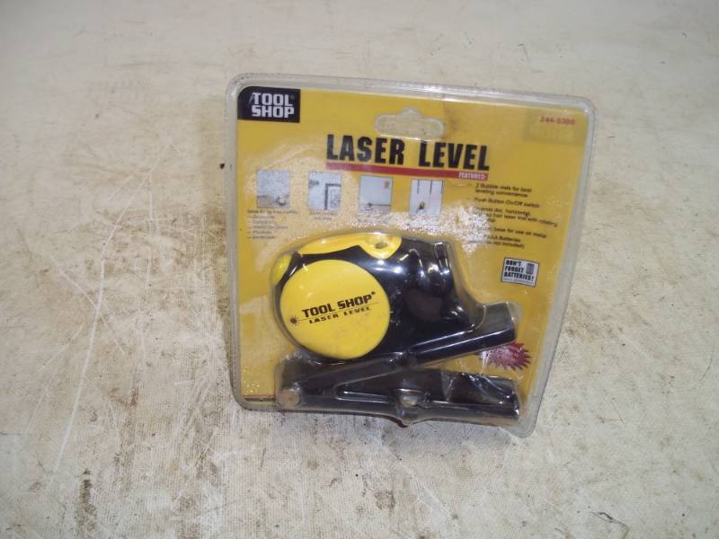 lot 101 image: Laser Level