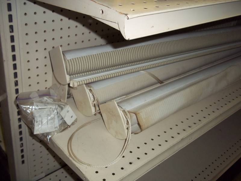 lot 105 image: Lot of 4 Window Blinds. 58 Long