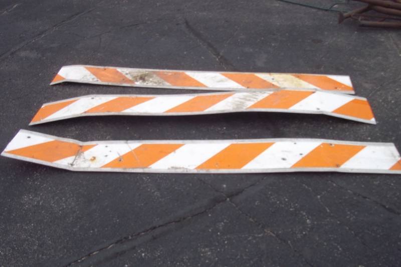 lot 126 image: 3 Aluminum Marker Signs. 72x9