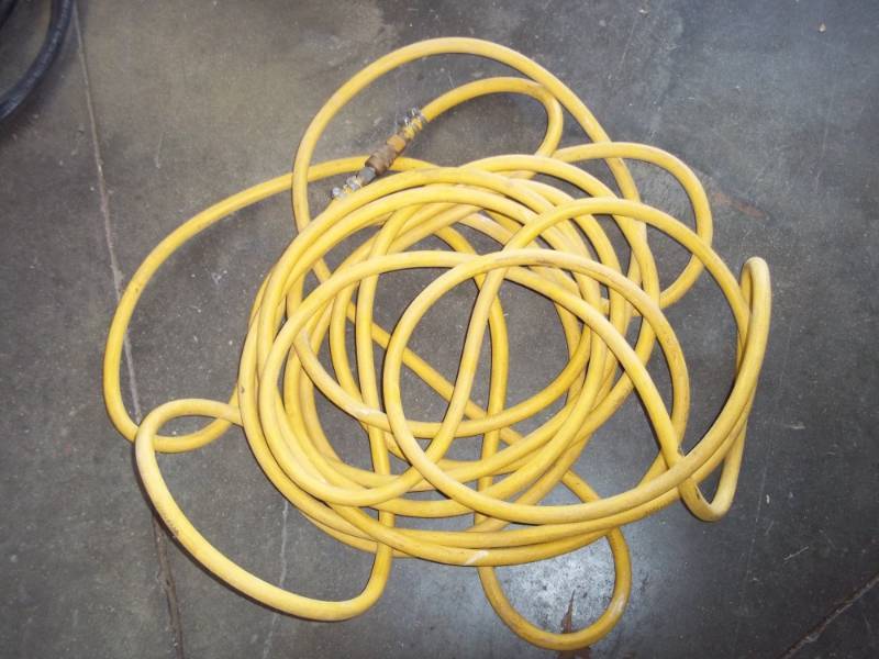 lot 190 image: Yellow Air Hose