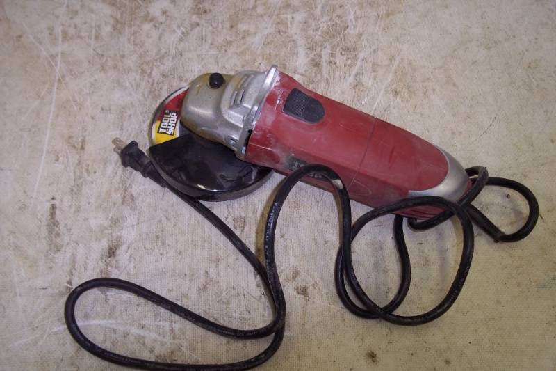 lot 196 image: Tool Shop Grinder.