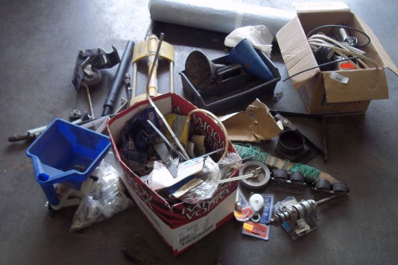 lot 218 image: Lot of Assorted Hardware & Other Items. Includes Lawn Sprinkler