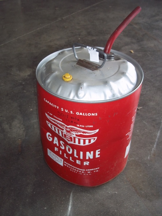 lot 234 image: Vintage 5 Gallon Eagle Brand Gas Can