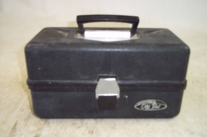 lot 241 image: Old Pal Tackle Box with Tackle
