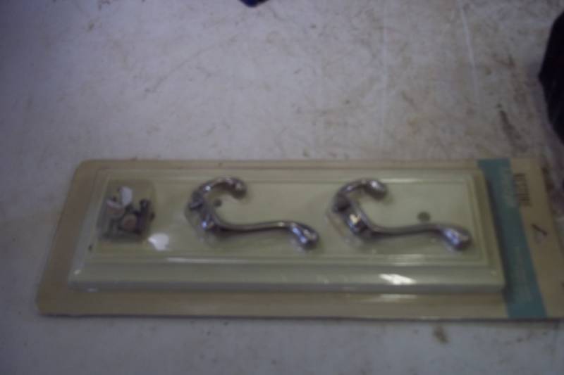 lot 258 image: Bathroom Accessories, Fluorescent Light, Small Folding Stool, Metal Wall DisplayPlant Hanger