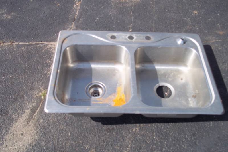 lot 264 image: Double Stainless Steel Sink