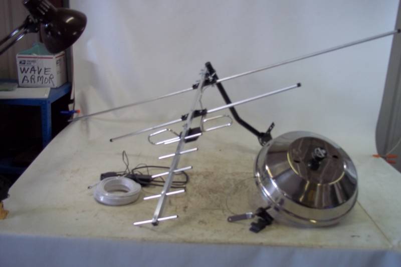 lot 269 image: RVCamper TV Antenna with Coax Cable, Magna Marine Kettle Grill