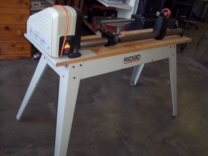 lot 281 image: Ridgid Lathe.