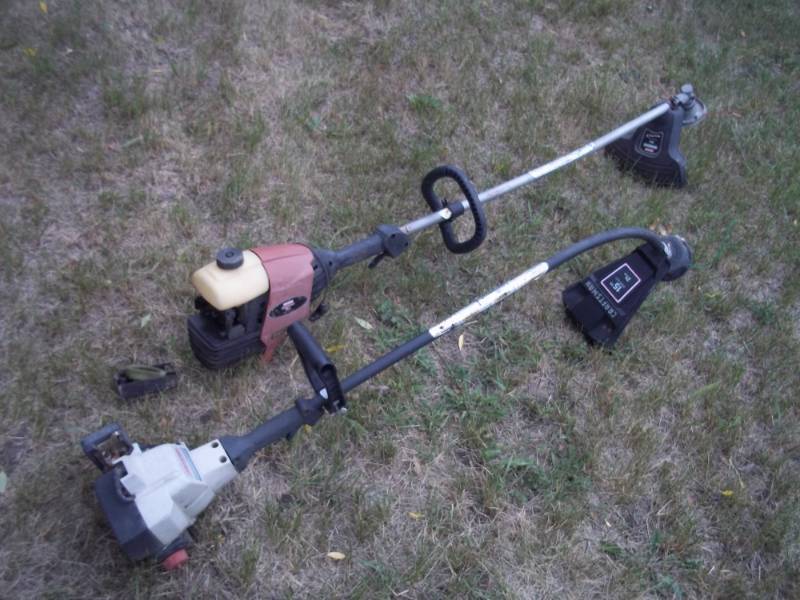 lot 303 image: Pair of String Trimmers