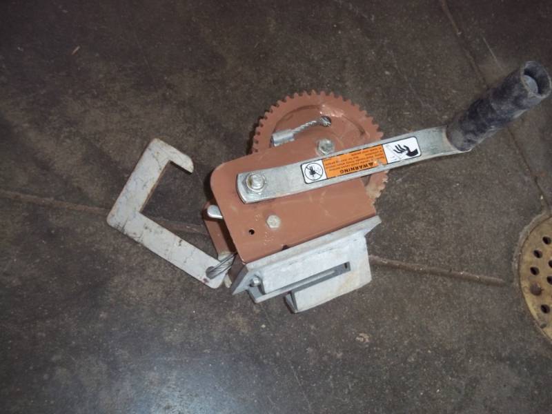 lot 308 image: Winch with Cable