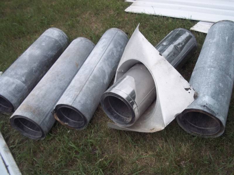 lot 313 image: 8 Stove Pipe