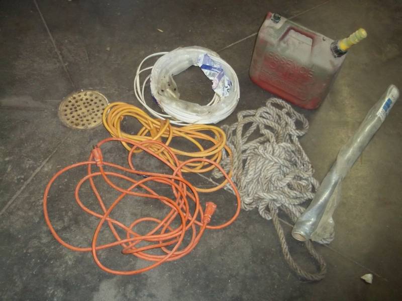 lot 327 image: 2 Extension Cords, Electrical Wire, Rope, Gas Can, Window Screen