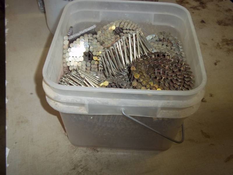 lot 343 image: 1 12 Coiled Roofing Nails