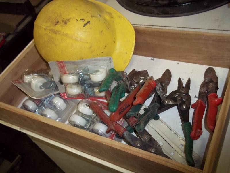 lot 356 image: Wood DrawerBox with Left & Right Hand Tin Snips, Casters, Hard Hat