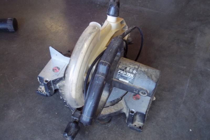 lot 361 image: Chop Saw