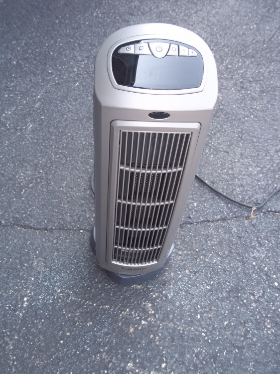 lot 369 image: Portable Heater