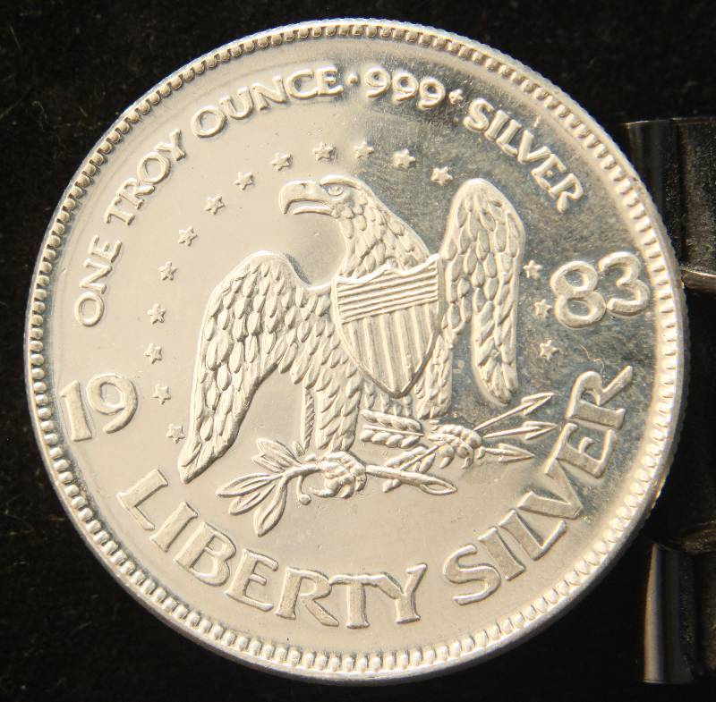 1 TROY OZ. .999 FINE SILVER 1983 A-MARK LIBERTY ROUND
