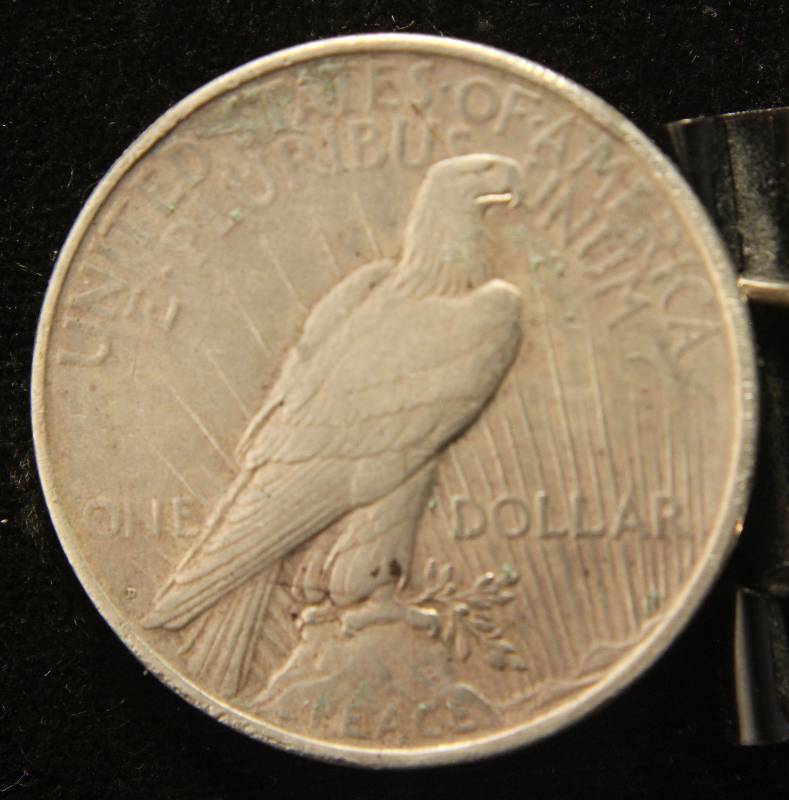 1922-D PEACE SILVER DOLLAR