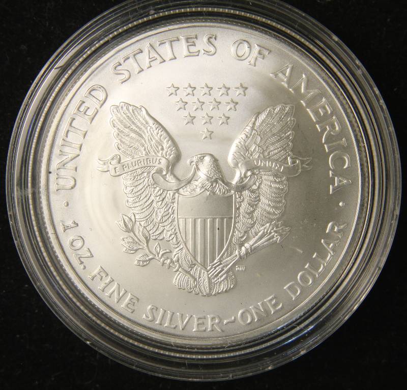 2003 AMERICAN SILVER EAGLE 1 TROY OZ. .999 FINE SILVER DOLLAR IN AIRTITE