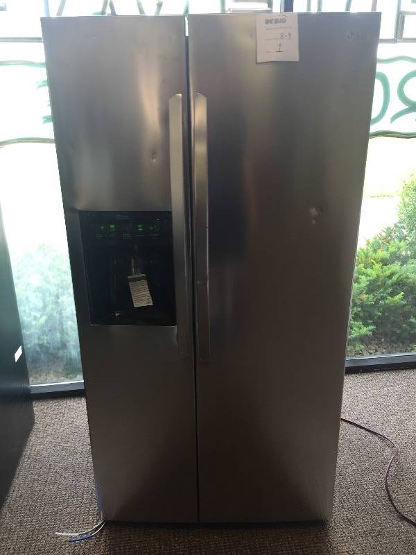 NEW LG Scratch & Dent, 26.2 cu. ft. Side-by-Side Refrigerator in Stainless Steel Model# LSXS26336S
