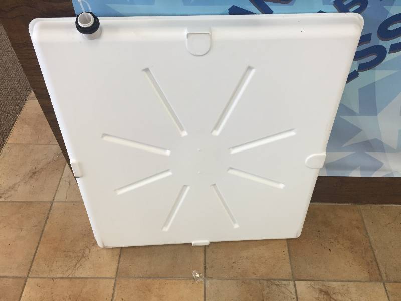 NEW Camco 20752 30 By 32 Inch Wash Machine Drain Pan