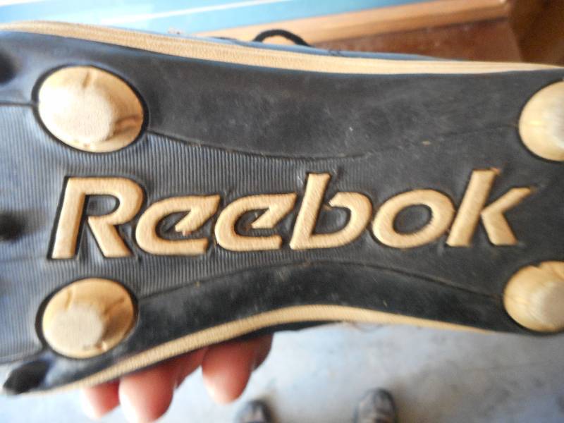 Youth Baseball Shoes
