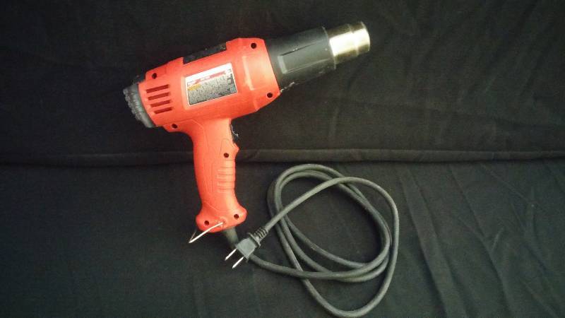 lot 28 image: Milwaukee Heat Gun
