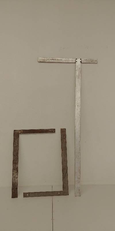lot 21 image: Drywall squares