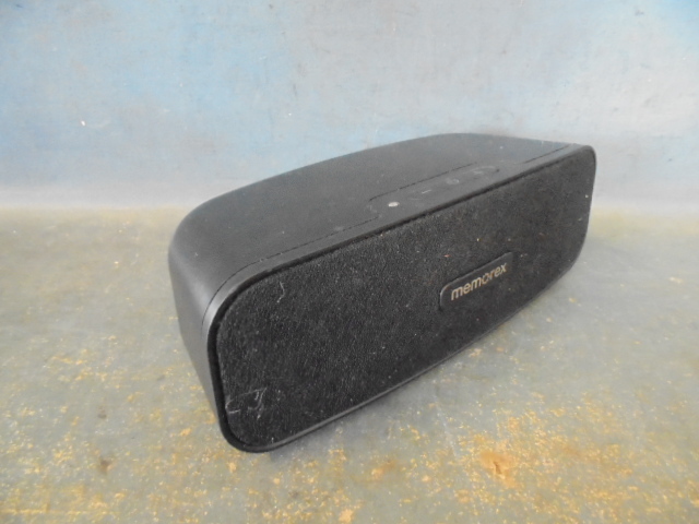 lot 36 image: Portable Wireless Speaker