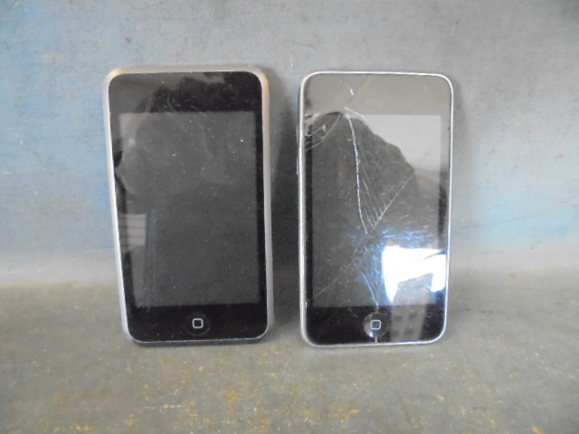 lot 39 image: iPods
