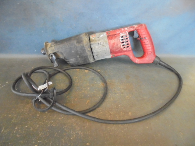 lot 42 image: Milwaukee Reciprocating Saw