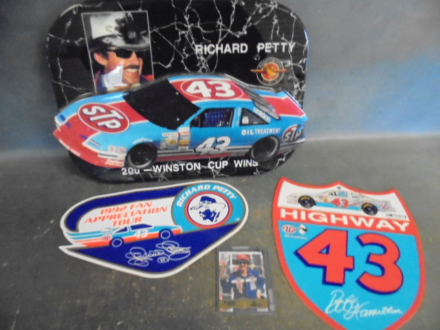 lot 6 image: Richard Petty Plaque, Sticker and Card