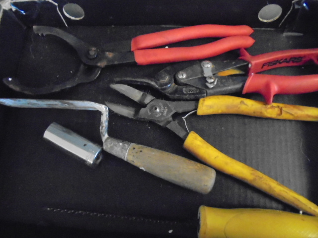 lot 27 image: Tools