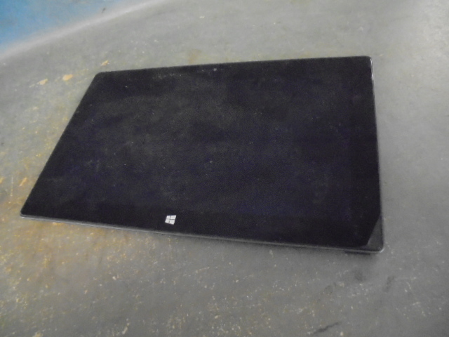 lot 65 image: Windows Tablet