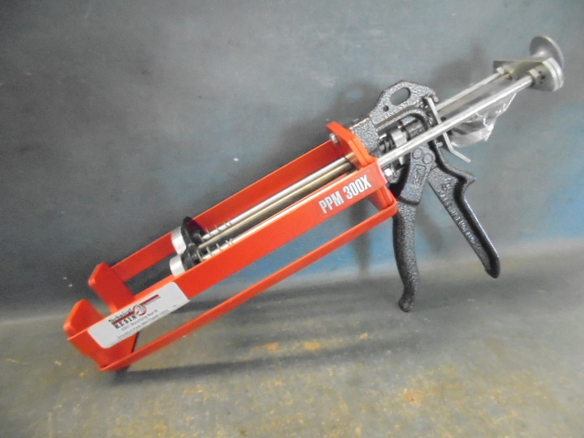 lot 75 image: COX Sealant Applicator Gun