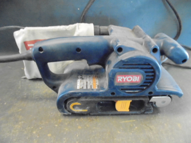 lot 81 image: Ryobi Belt Sander