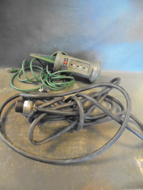 lot 86 image: Outdoor Extension Post and Extension Cord